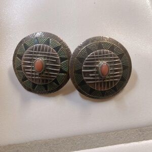 Fashion pierced earrings